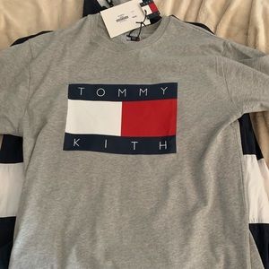 Tommy Hilfiger x Kith flag tee